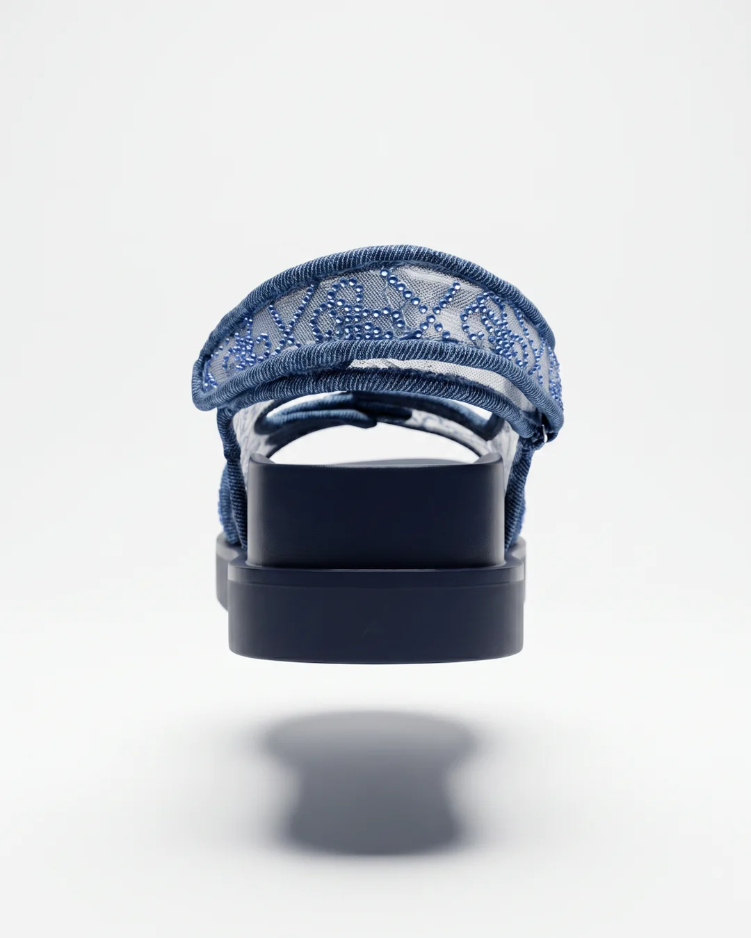 GUESS FUNZY Sandalias para Dama Medium Blue vista 4 - 100% Original SJT Mayoreo